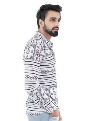 white printed short kurtas - 18386765 - Standard Image - 3
