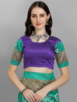 blue silk printed saree with blouse - 18388162 - Standard Image - 4
