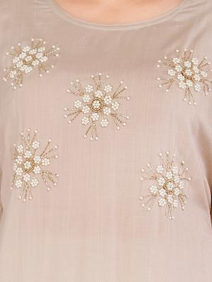 beige embroidered straight kurta - 18388769 - Standard Image - 4