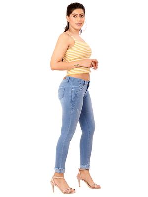 mid rise distress washed jean - 18391017 - Standard Image - 4