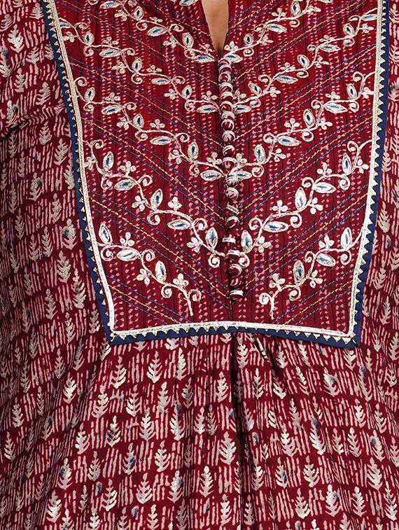 red printed straight kurta - 18394826 - Zoom Image - 5