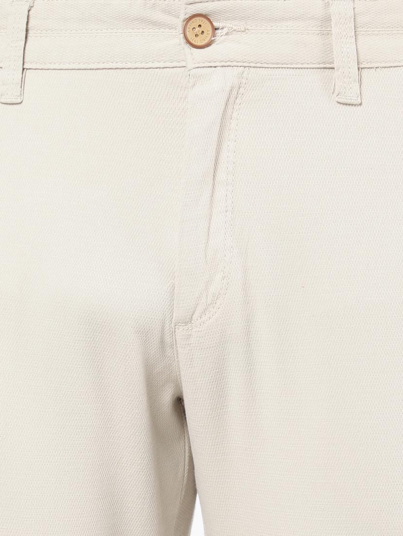 beige solid chinos casual trouser - 18396287 - Zoom Image - 4