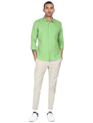green solid casual shirt - 18396351 - Standard Image - 4