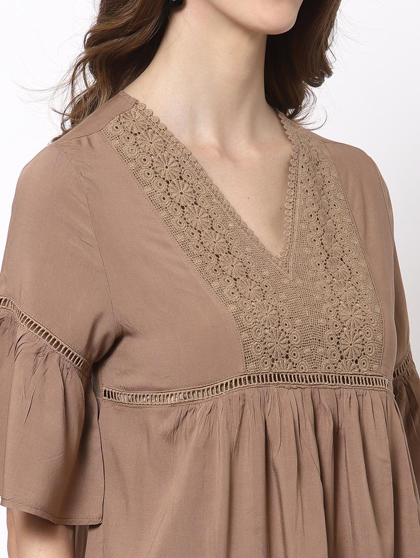 bell sleeved lace detail peplum top - 18397063 - Zoom Image - 5
