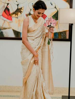 cream silk banarasi saree with blouse - 18401368 - Standard Image - 3