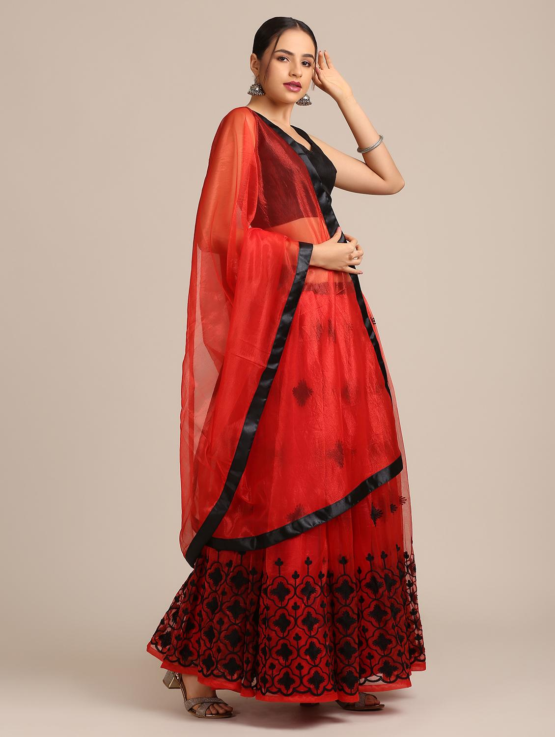red net flared lehenga - 18408100 - Zoom Image - 3