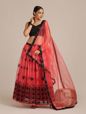 peach net flared lehenga - 18408101 - Standard Image - 5