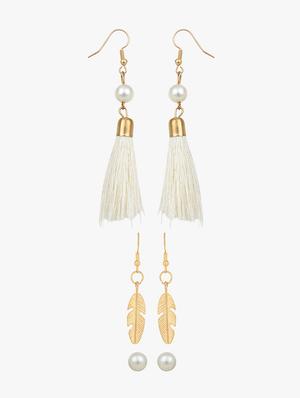 gold metal combo's. earring - 18409385 - Standard Image - 2