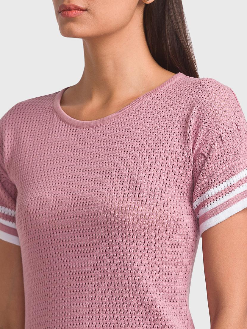 round neck self design tee - 18411463 - Zoom Image - 6