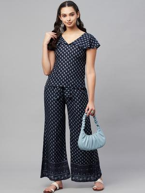blue cotton top pants set - 18412681 - Standard Image - 4