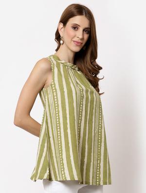 round neck printed top - 18416240 - Standard Image - 2