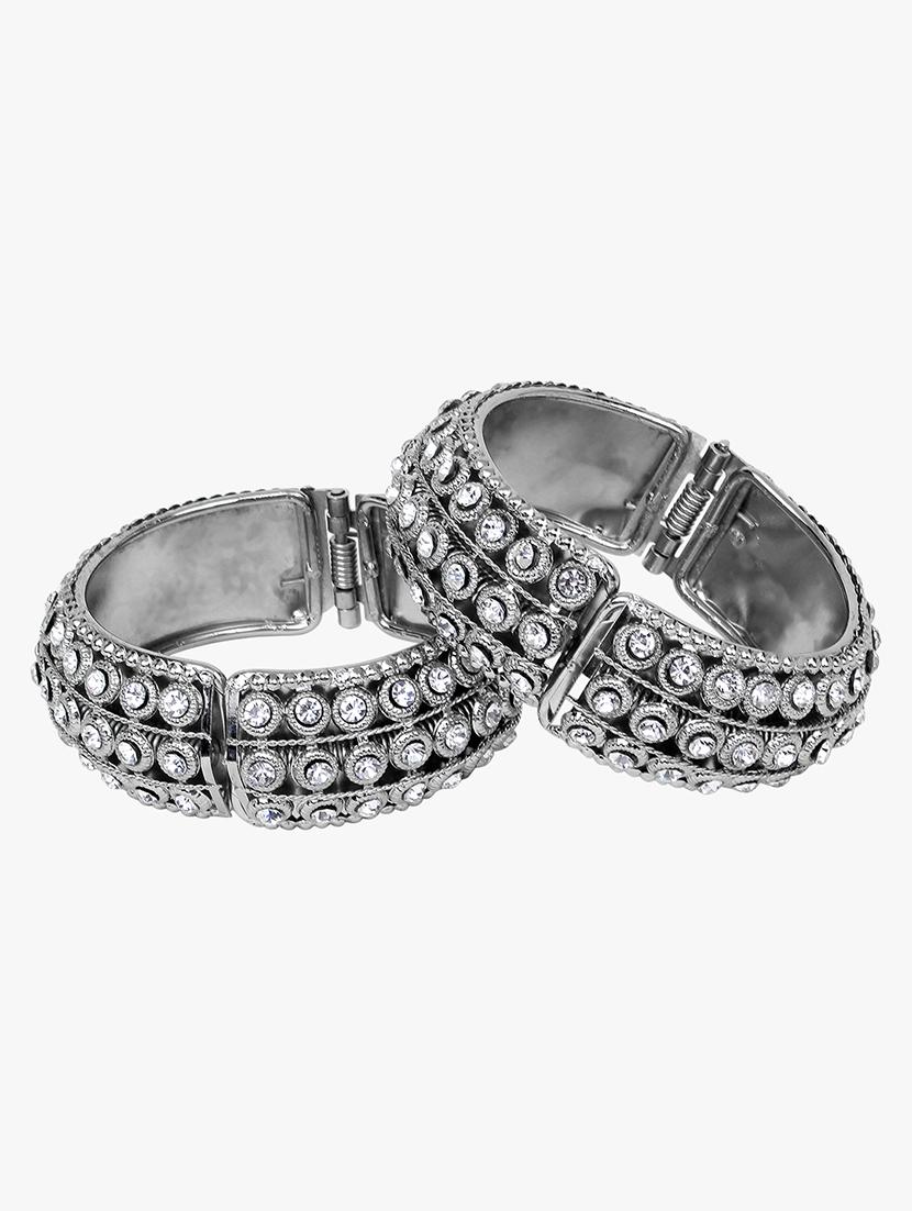 silver metal bangle - 18416403 - Zoom Image - 4