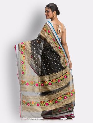 black handloom saree with blouse - 18416947 - Standard Image - 5