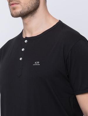 black solid t-shirt - 18418469 - Standard Image - 5