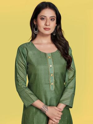 green embroidered straight kurta - 18422547 - Standard Image - 4