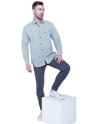 green solid casual shirt - 18424498 - Standard Image - 4