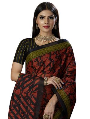 brown cotton printed saree with blouse - 18430816 - Standard Image - 3
