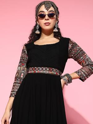 black embroidered flared gown - 18431038 - Standard Image - 4