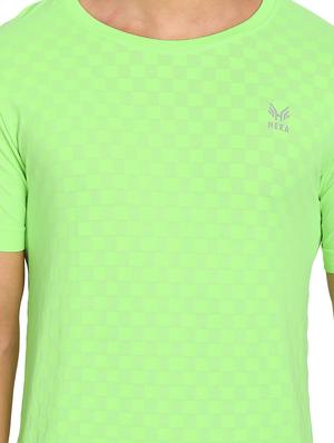 green checkered t-shirt - 18436318 - Standard Image - 5