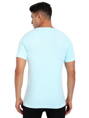 light blue checkered t-shirt - 18436319 - Standard Image - 3