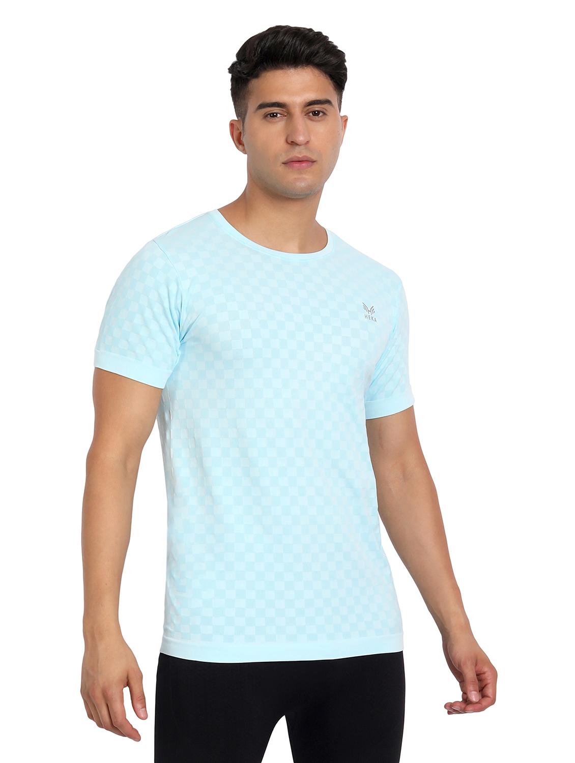 light blue checkered t-shirt - 18436319 - Zoom Image - 1