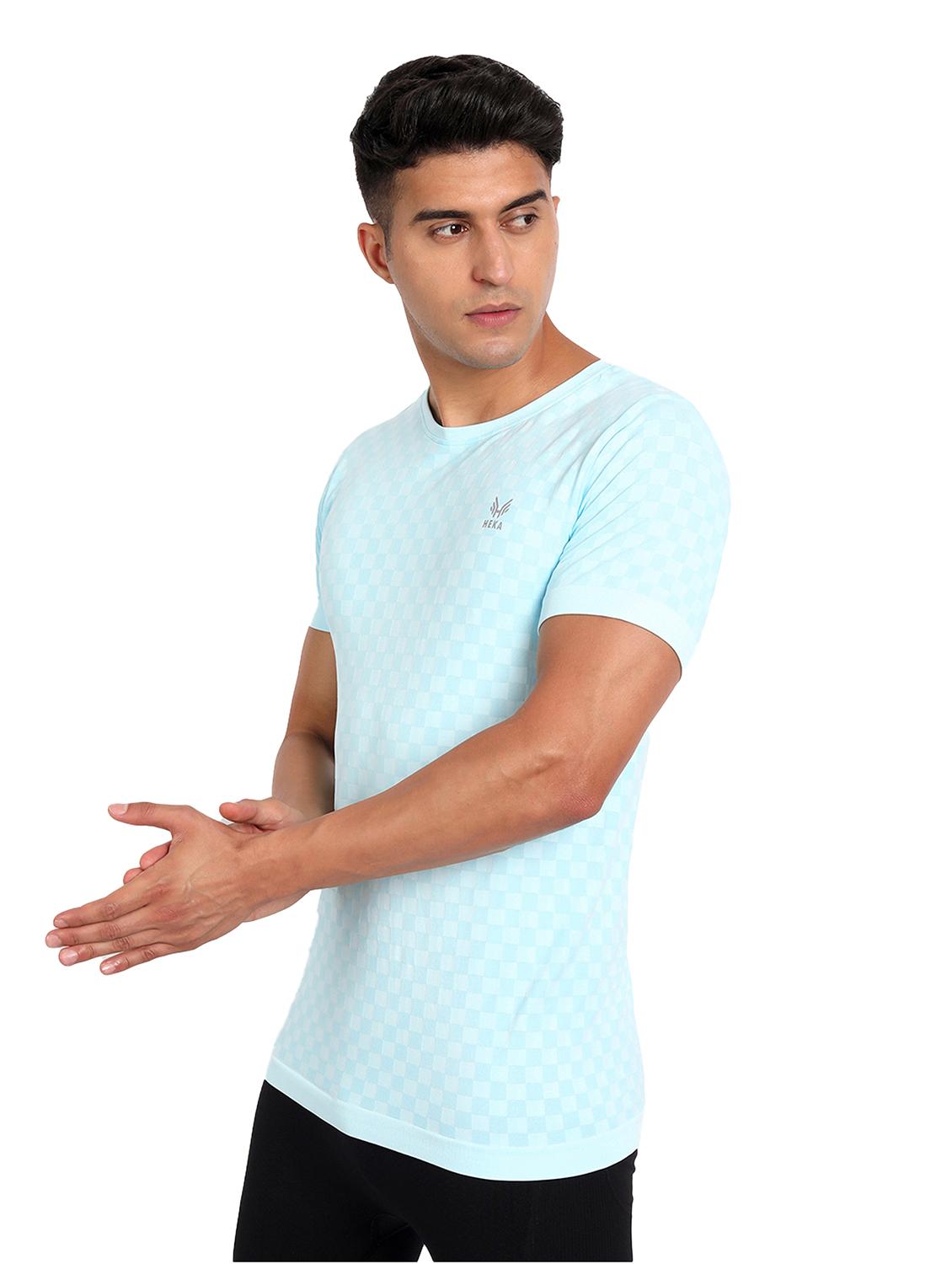 light blue checkered t-shirt - 18436319 - Zoom Image - 2