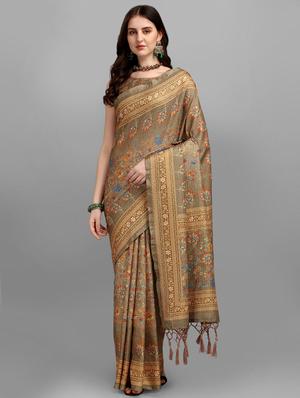 floral printed saree with blouse - 18437207 - Standard Image - 4