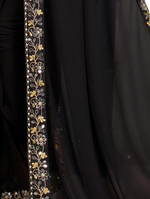 plain lace bordered saree with blouse - 18437249 - Standard Image - 5
