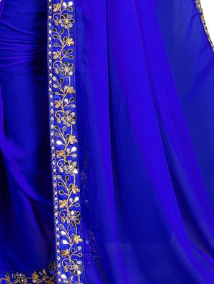 plain lace bordered saree with blouse - 18437250 - Standard Image - 5