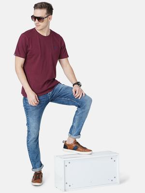 blue light-washed denim jean - 18437286 - Standard Image - 4