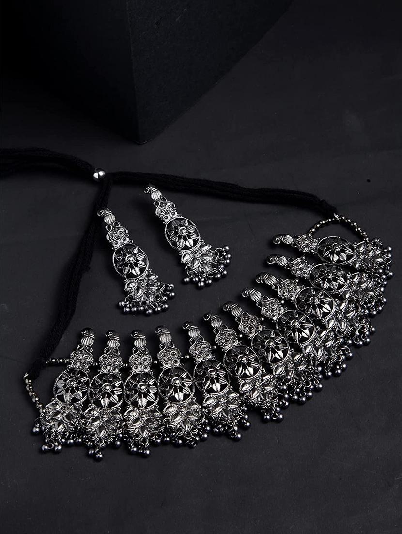 silver metal choker necklace - 18437706 - Zoom Image - 2