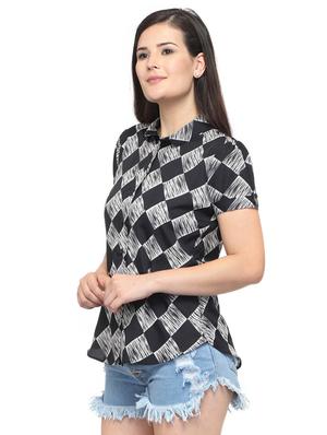 short sleeved checkered shirt - 18438262 - Standard Image - 3