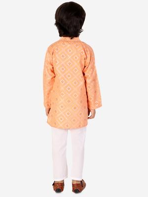 boys peach printed kurta pajama set - 18438511 - Standard Image - 3