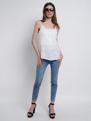 lace detailed solid regular top - 18444269 - Standard Image - 4