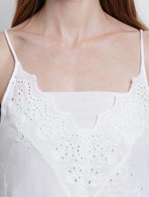 lace detailed solid regular top - 18444269 - Standard Image - 5