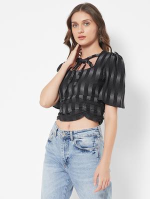 tie up neck printed crop top - 18445181 - Standard Image - 3