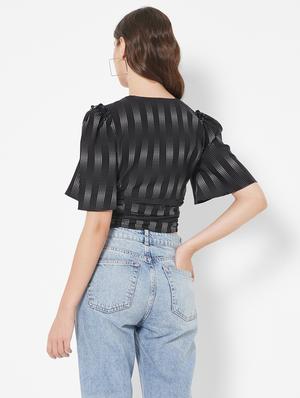 tie up neck printed crop top - 18445181 - Standard Image - 4