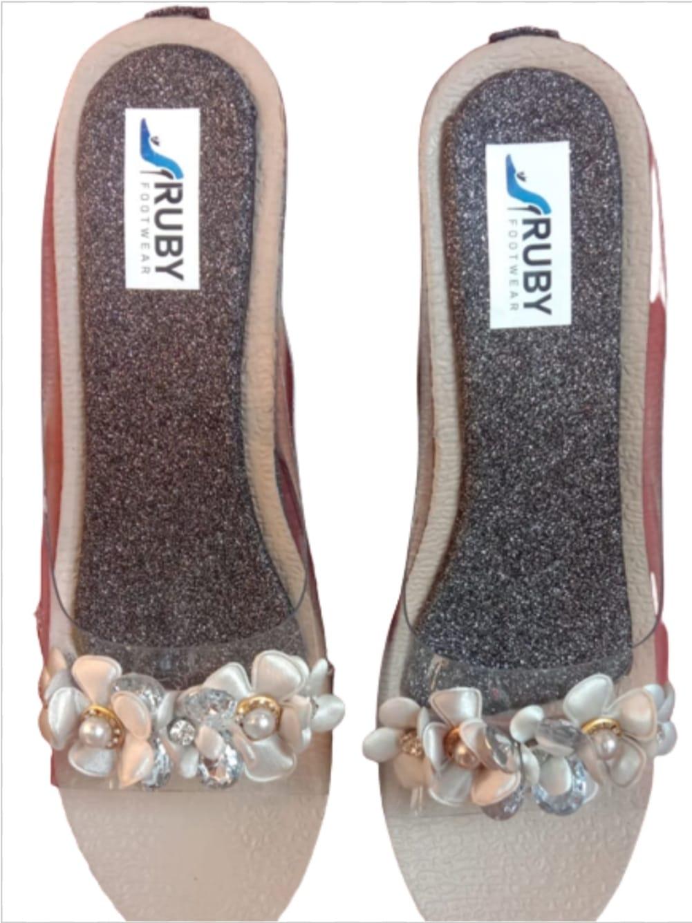 women stylish sandals - 18445682 - Zoom Image - 2
