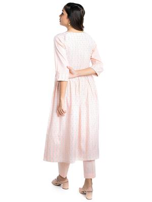 embroidered kurta pant set - 18447448 - Standard Image - 3