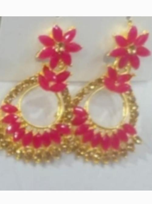 women stylish earring - 18448751 - Standard Image - 1
