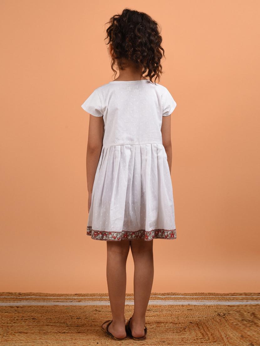 girls white solid pleated frock - 18448916 - Zoom Image - 4
