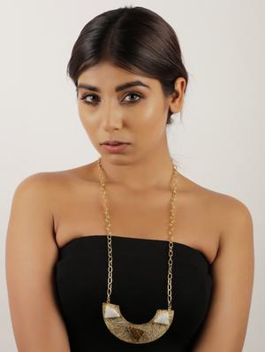 alluring agate gold statement necklace - 18449926 - Standard Image - 3