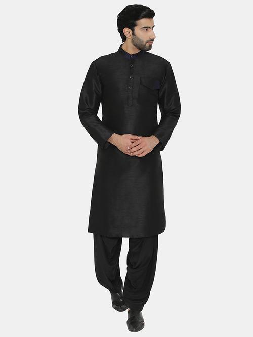 black solid long kurta - 18453508 - Very Small Image - 1