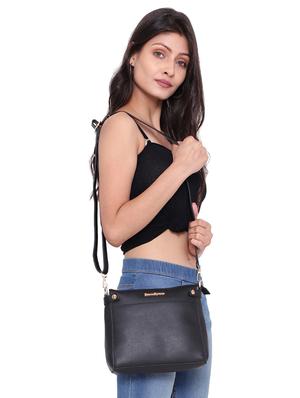 black solid regular sling bag - 18457201 - Standard Image - 6