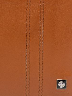 tan leather wallet - 18458662 - Standard Image - 4