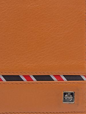 tan leather wallet - 18458712 - Standard Image - 4