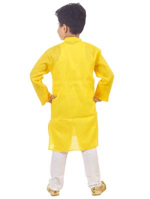 boys yellow solid kurta pajama set - 18460668 - Standard Image - 3