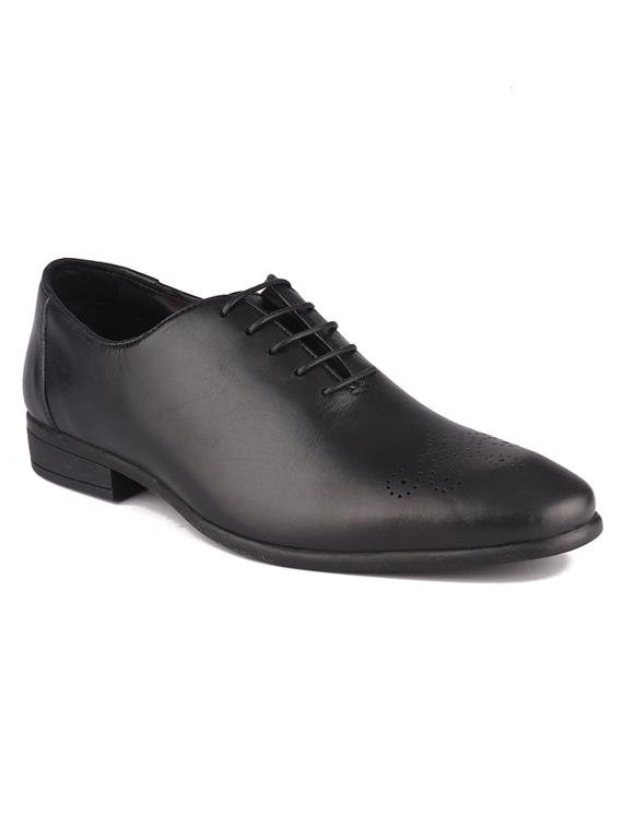 men black lace-up oxford