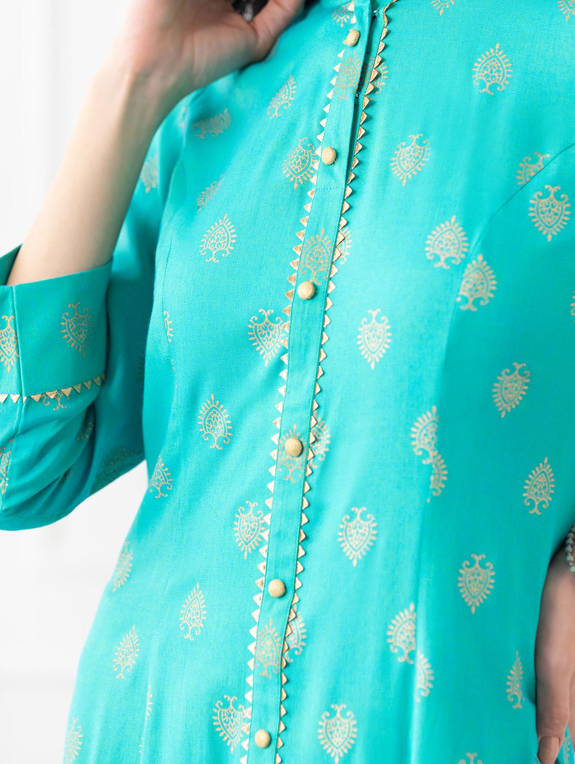 turquoise foil print a-line kurta - 18462759 - Zoom Image - 4