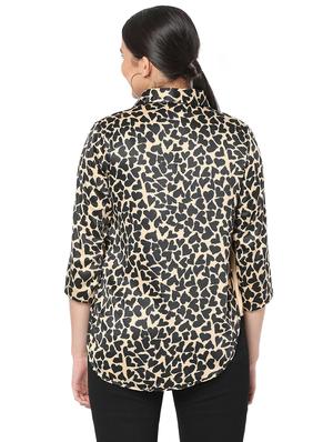 curved hem printed shirt - 18463238 - Standard Image - 3